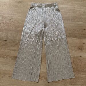 Alice + Olivia Silver Wide-Leg Capris